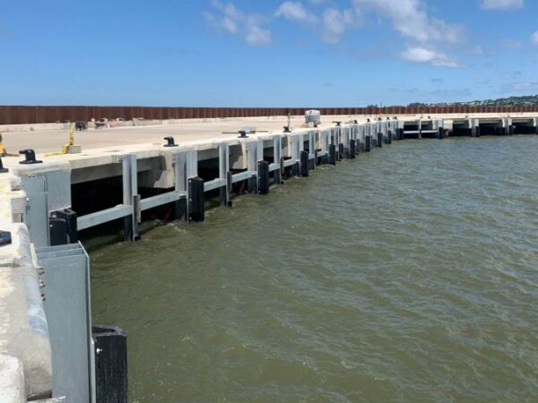 v-fenders_general-cargo-terminals_montevideo_uruguay_shibatafenderteam_3-75a62790
